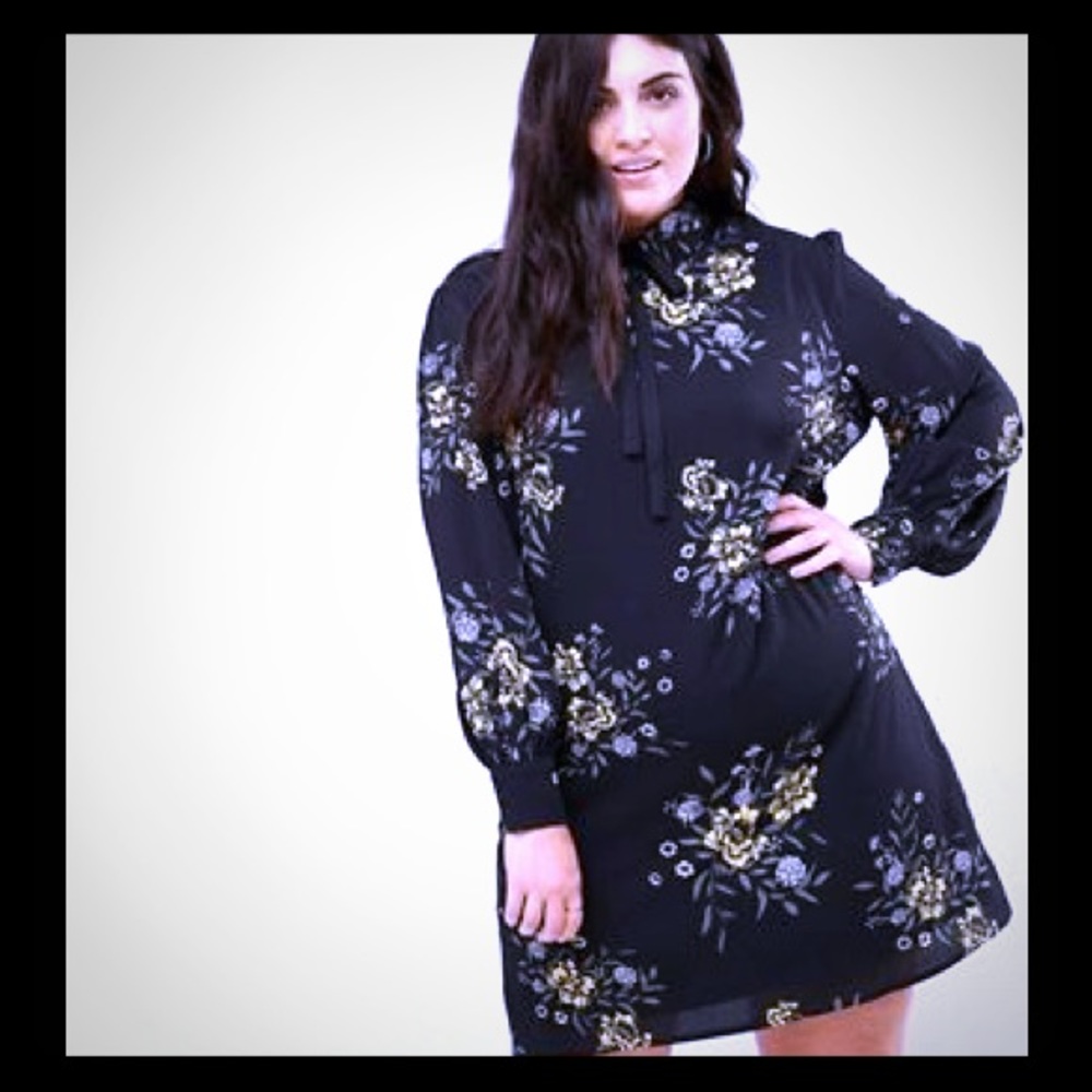 Black Multicolored Floral Print Dress w/ Tie. EUC